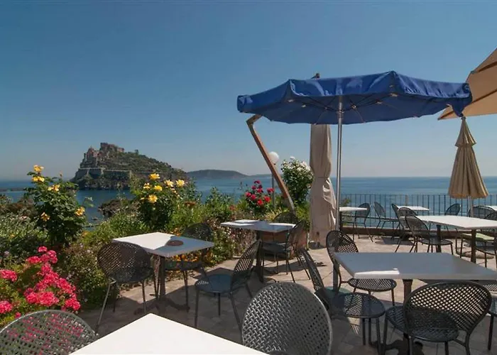 La Ninfea 3* イスキア島